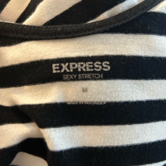 Express Sexy Stretch Black and White Top Sz M - Picture 3 of 3